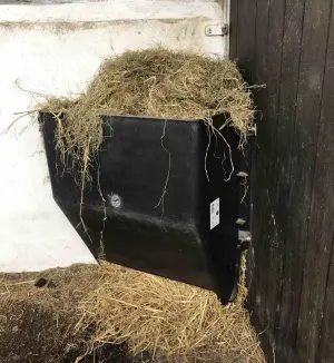 Hooi Feeder 200 l kunststof (vervanger voor Hay Bar) - Afbeelding 3